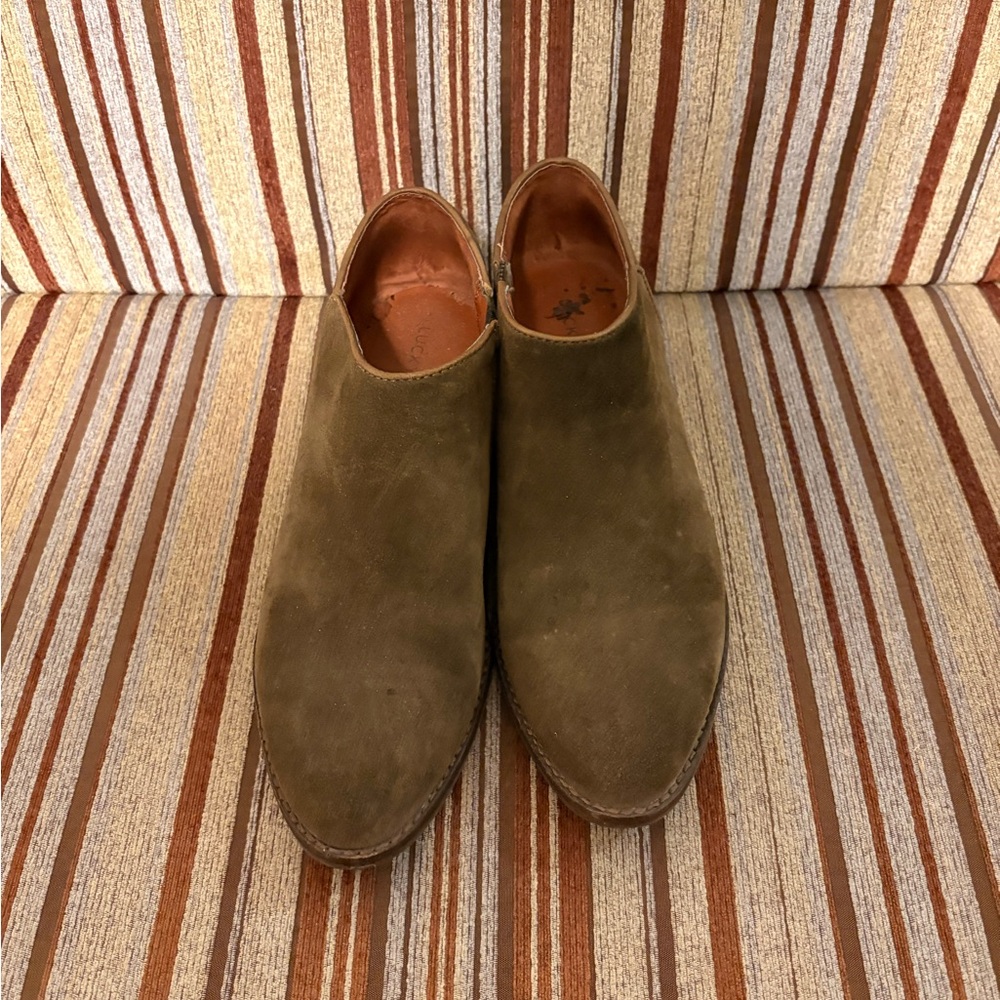 Women Olive Green Booties